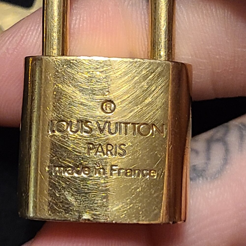 LV Lock & Key #306 - Picture 8 of 14